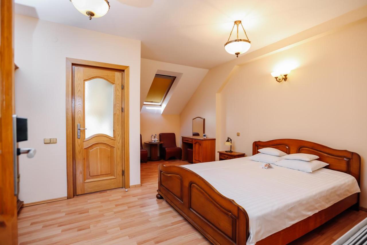 Hotel Agape Cluj Napoca Bagian luar foto