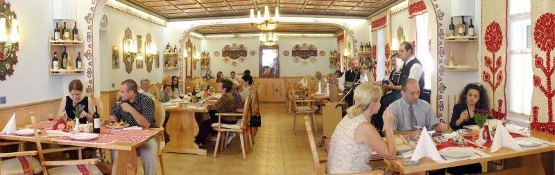 Hotel Agape Cluj Napoca Bagian luar foto
