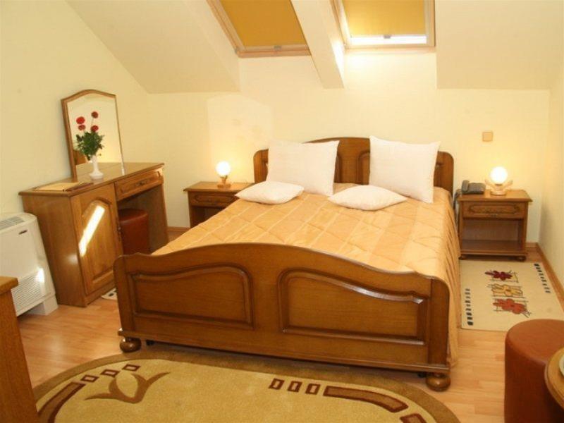 Hotel Agape Cluj Napoca Bagian luar foto
