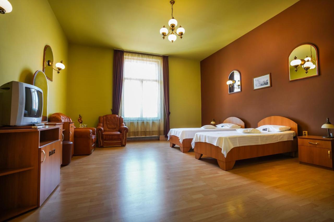 Hotel Agape Cluj Napoca Bagian luar foto